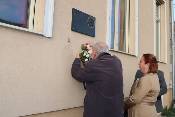 vilcsekgyemlektablakoszoruz-2024mar14-f-muthmagda15125B8BC-6101-DBE4-58E5-54EADED55B11.jpg